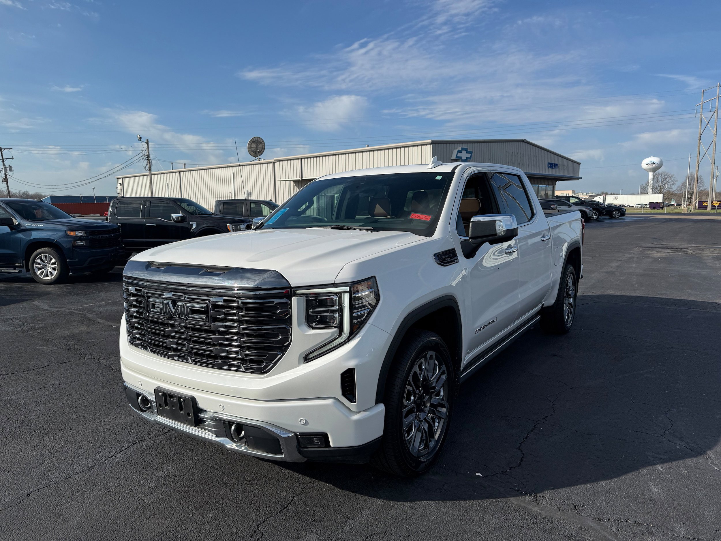 Used 2024 GMC Sierra 1500 Denali Ultimate AWD/4WD image 3