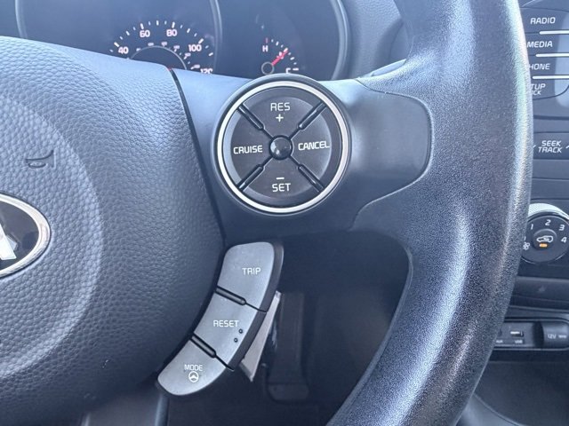 Used 2015 Kia Soul + image 11