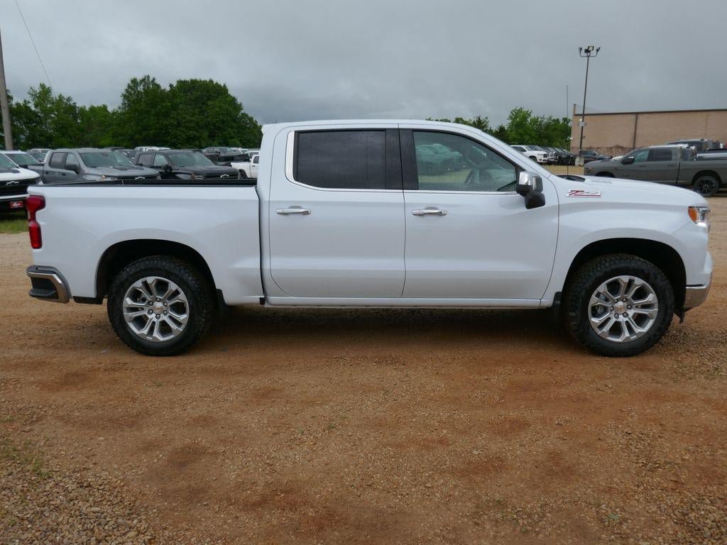 New 2026 Chevrolet Silverado 1500 LTZ w/ LTZ Premium Package AWD/4WD image 3