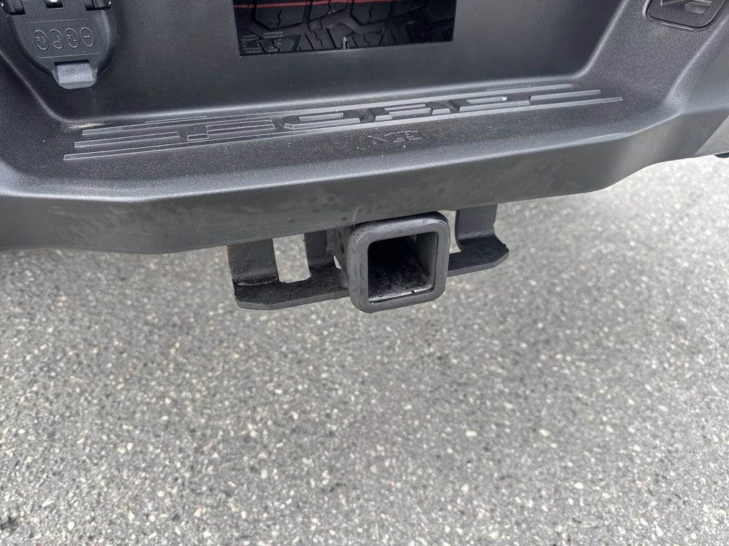 Used 2022 Ford F150 Lightning Lariat image 29