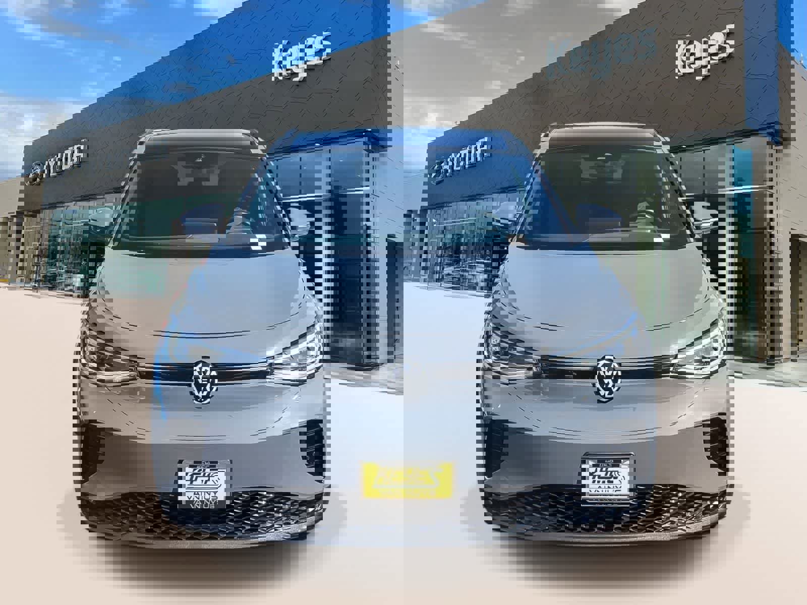 Used 2023 Volkswagen ID.4 Pro S image 2