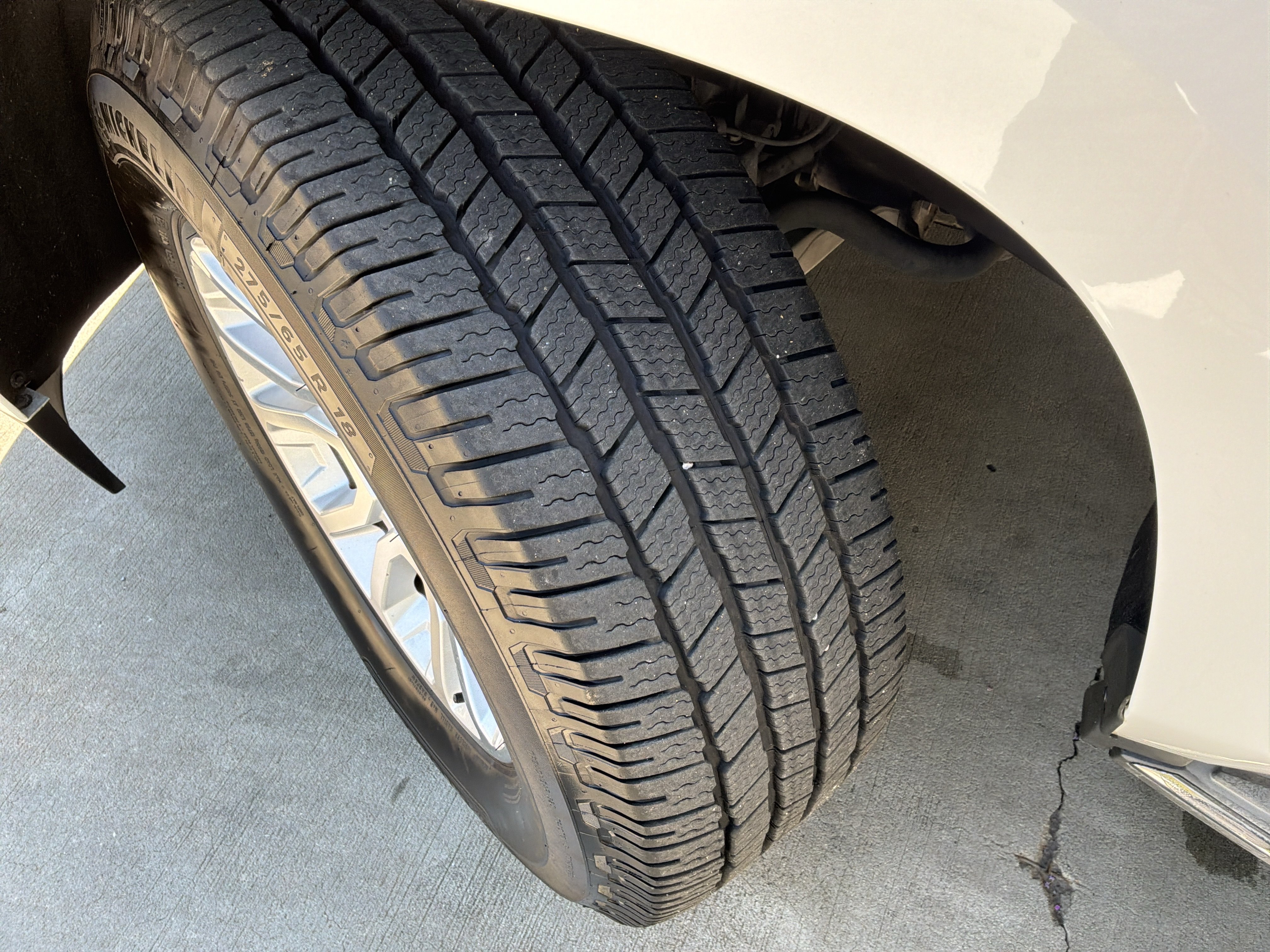 Used 2015 GMC Yukon SLE AWD/4WD image 15