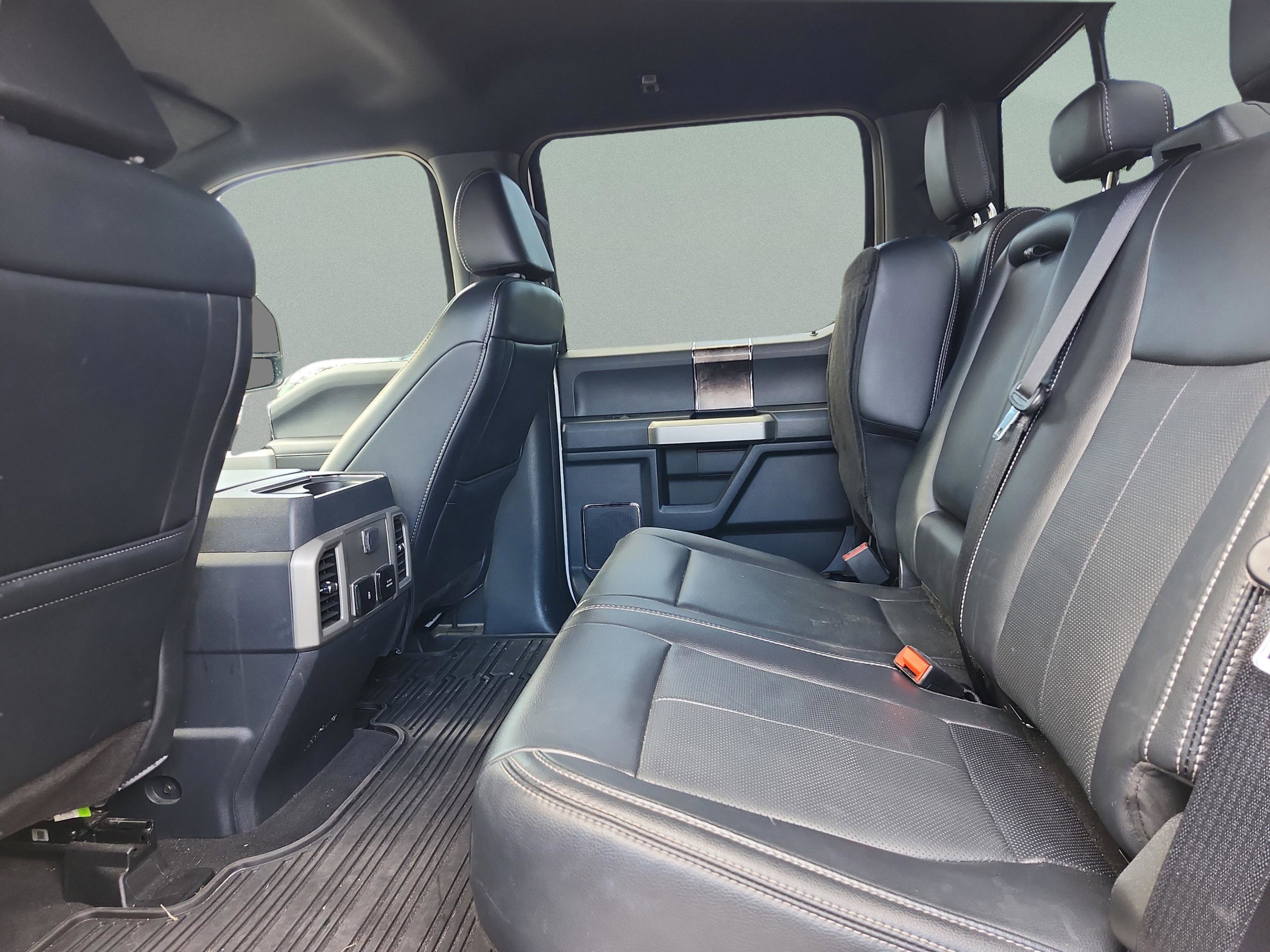 Used 2022 Ford F250 Lariat w/ Black Appearance Package image 19