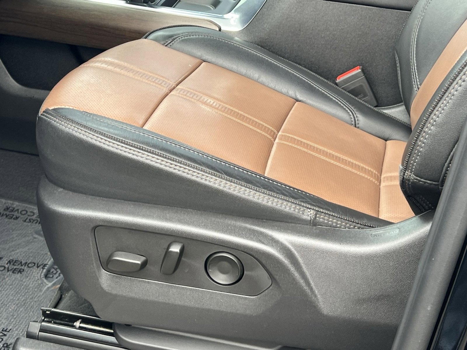 Used 2024 Chevrolet Silverado 1500 High Country image 13