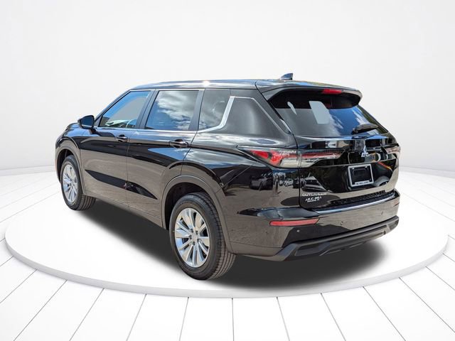 New 2025 Mitsubishi Outlander ES image 6