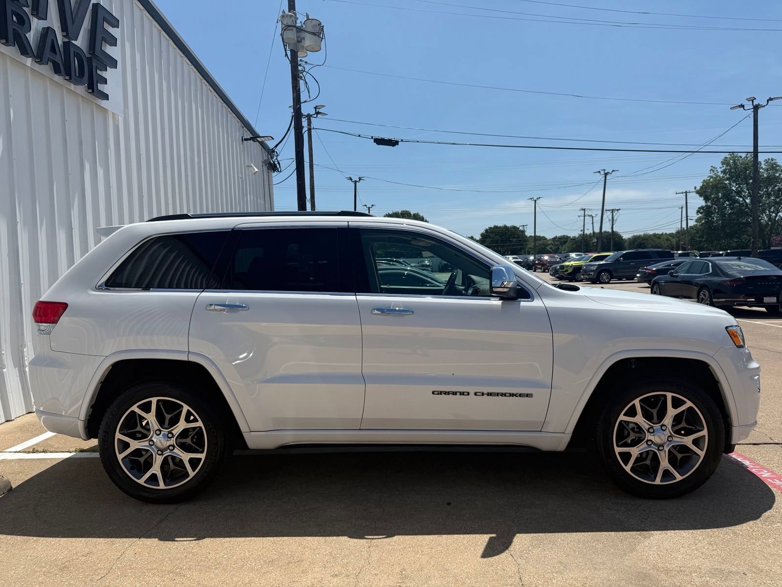 Used 2020 Jeep Grand Cherokee Overland RWD image 8