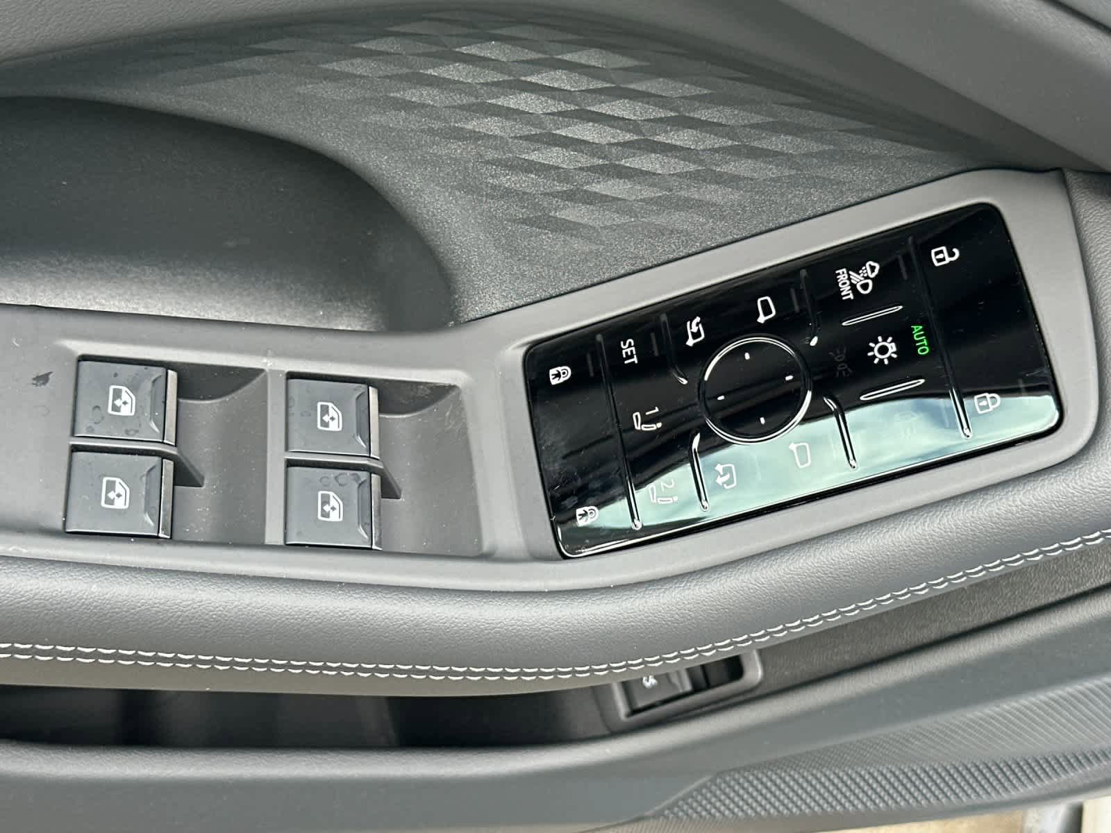 New 2026 Audi A6 Premium Plus AWD/4WD image 13
