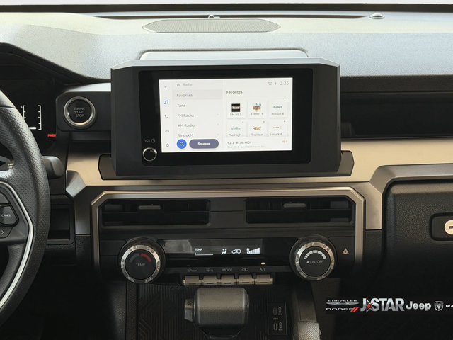 Used 2025 Toyota 4Runner SR5 AWD/4WD image 15