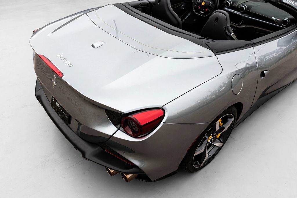 Certified 2022 Ferrari Portofino M RWD image 20