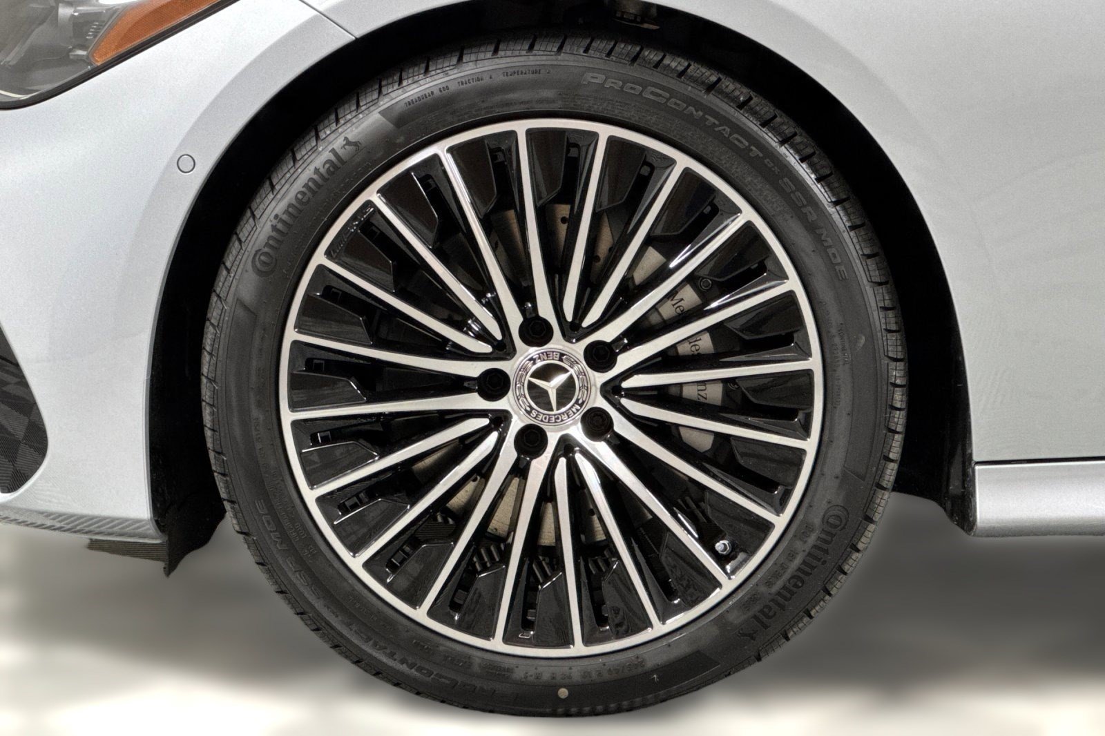New 2026 Mercedes-Benz CLE 300 4MATIC Coupe image 12