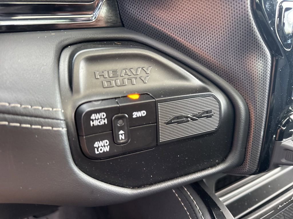Used 2024 RAM 2500 Limited AWD/4WD image 11
