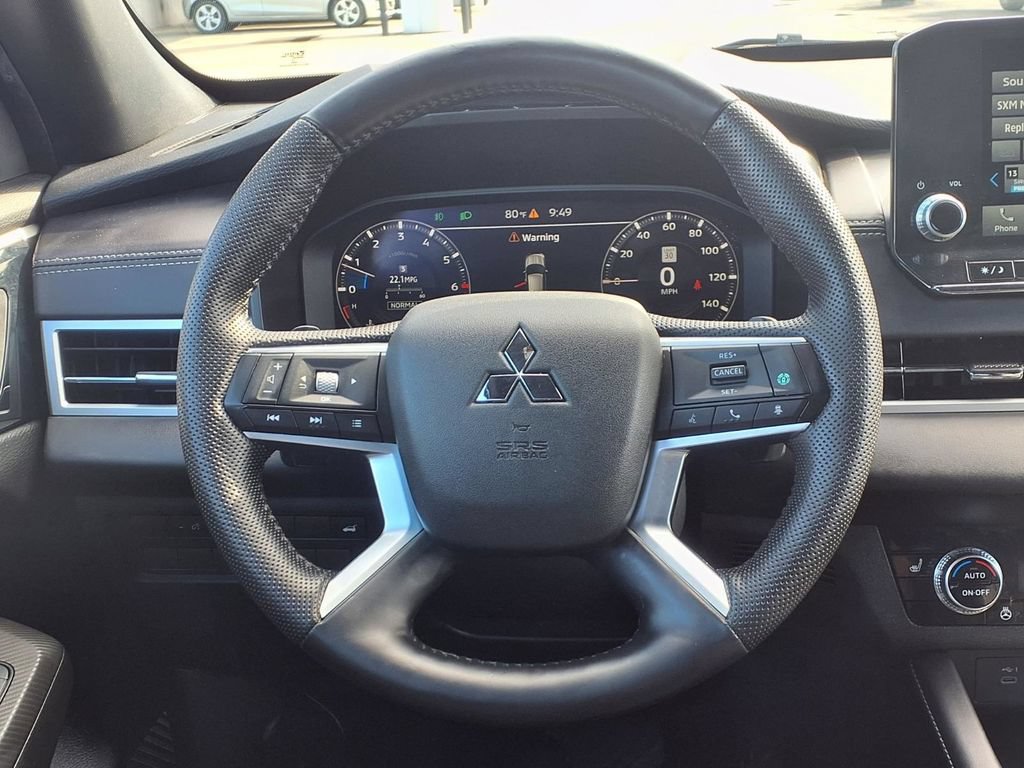 Used 2023 Mitsubishi Outlander SEL FWD image 15