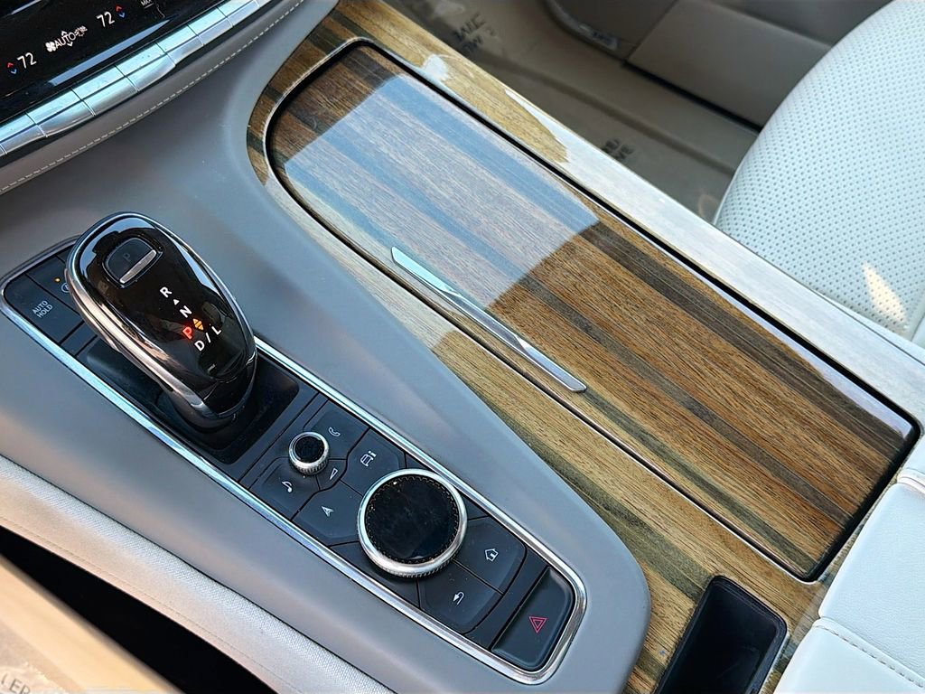 Used 2021 Cadillac Escalade ESV Premium Luxury Platinum image 31