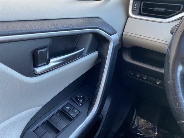 Certified 2019 Toyota RAV4 XLE w/ Convenience Package AWD/4WD image 62
