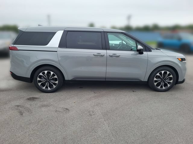 Certified 2024 Kia Carnival EX FWD image 8