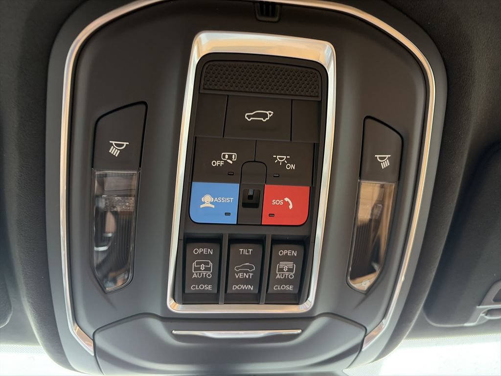 New 2026 Jeep Grand Cherokee Summit w/ Adv Protech Group IV AWD/4WD image 29