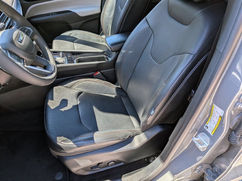 Used 2023 Jeep Compass Limited AWD/4WD image 20