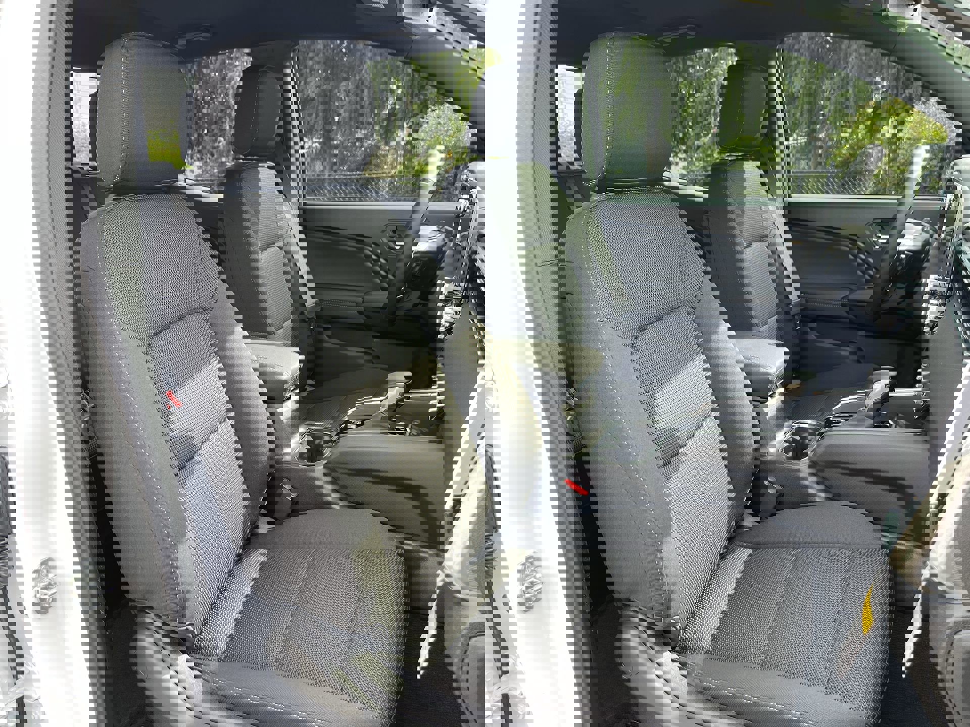 New 2025 GMC Canyon Elevation w/ Convenience Package image 60