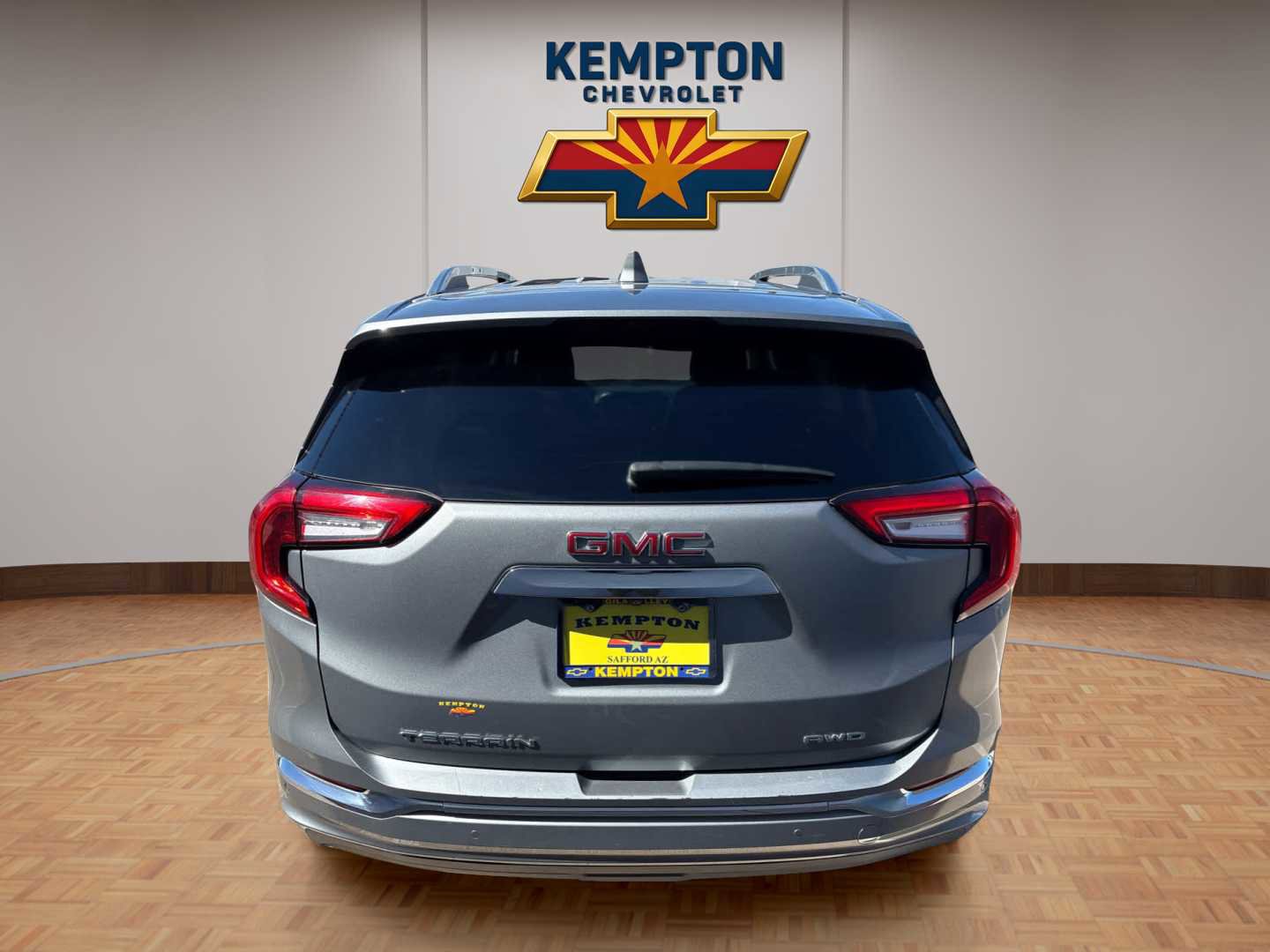 Used 2024 GMC Terrain Denali image 5