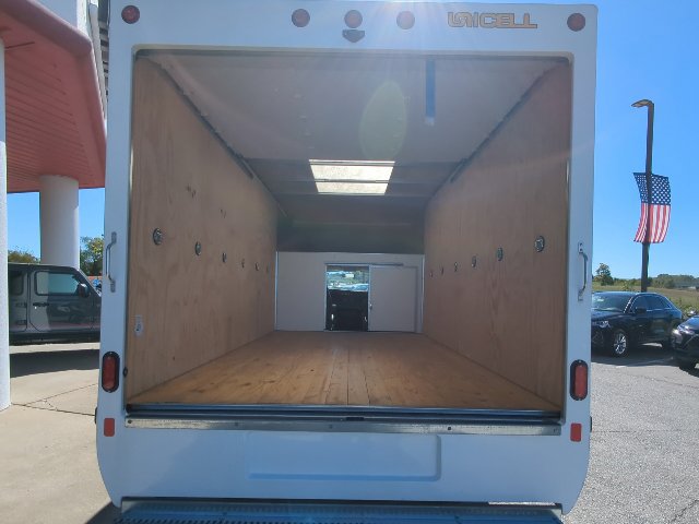 Used 2025 Chevrolet Express 3500 w/ Power Convenience Package RWD image 30