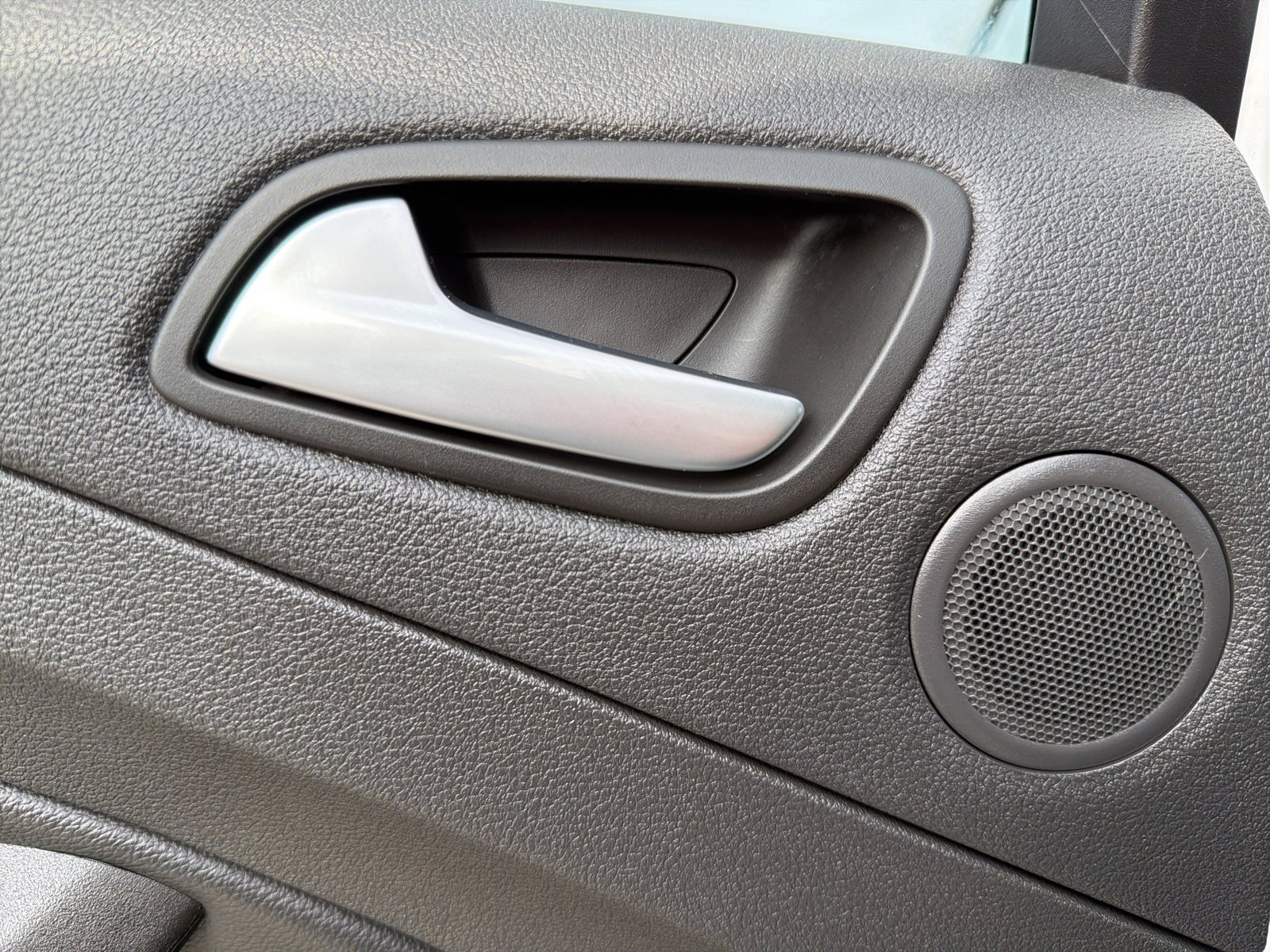 Used 2017 Ford Escape Titanium image 22