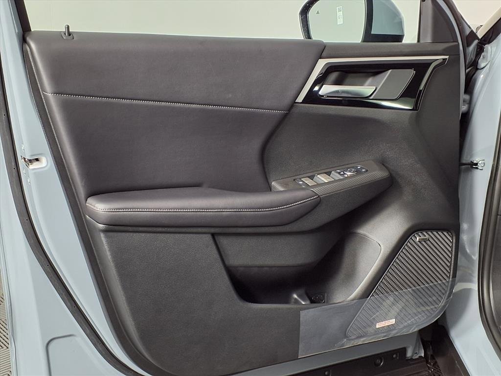 New 2025 Mitsubishi Outlander SE image 20