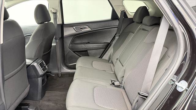 Used 2024 Kia Sportage LX image 16
