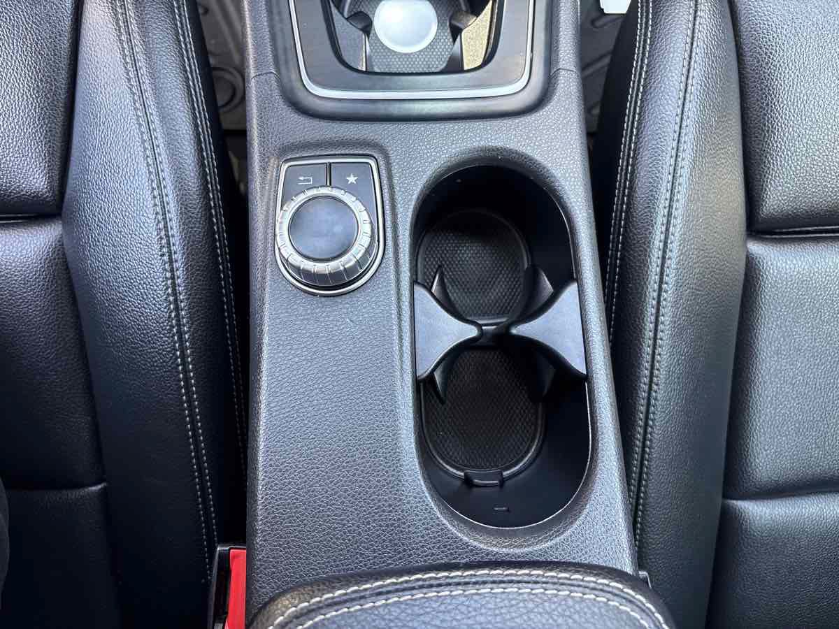 Used 2018 Mercedes-Benz CLA 250 image 26