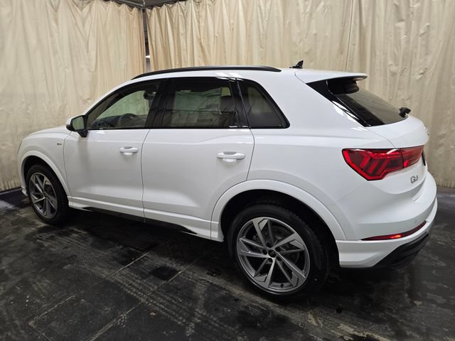 Certified 2025 Audi Q3 2.0T Premium w/ Convenience Plus Package AWD/4WD image 9