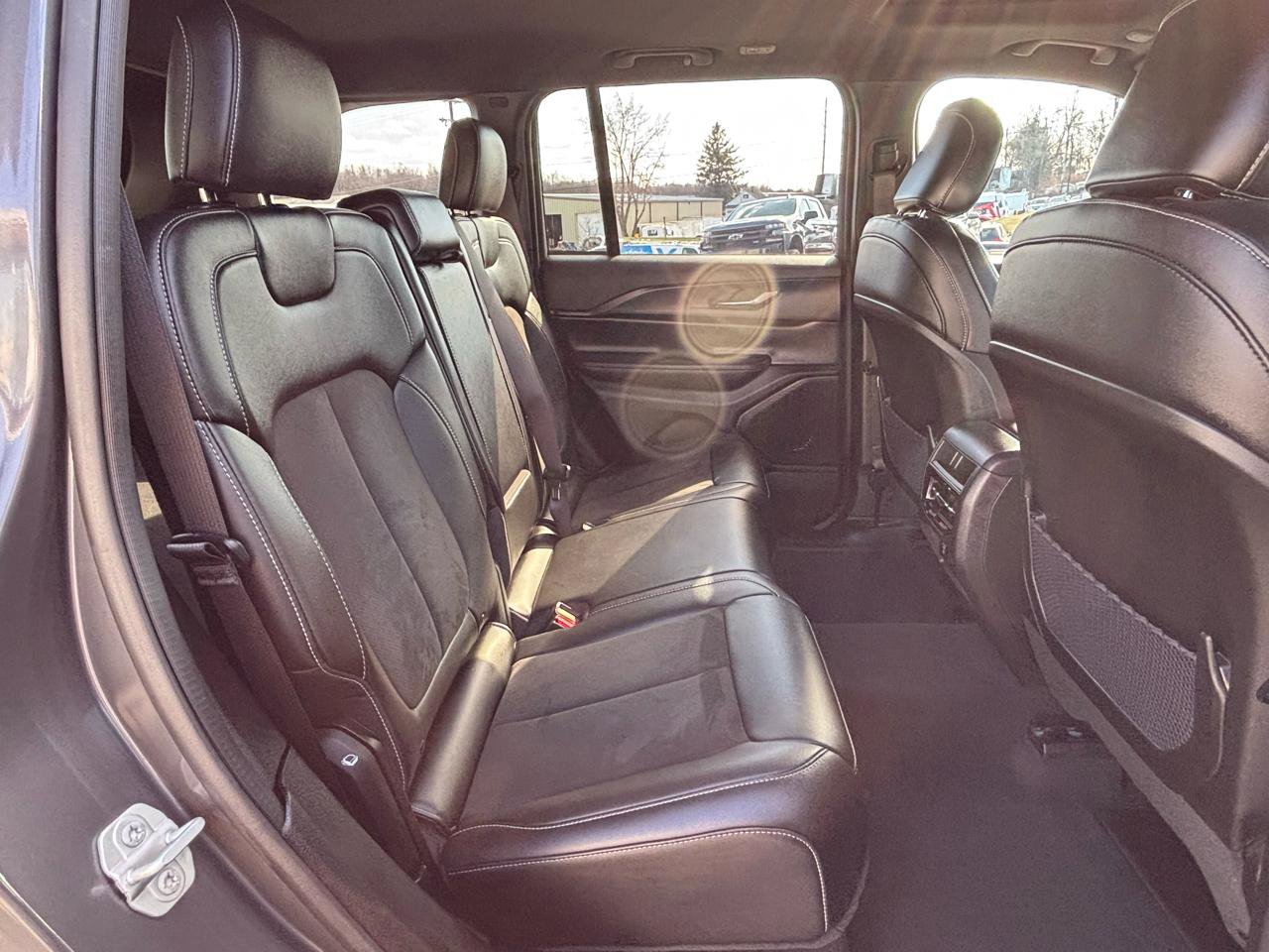 Used 2024 Jeep Grand Cherokee Altitude AWD/4WD image 19