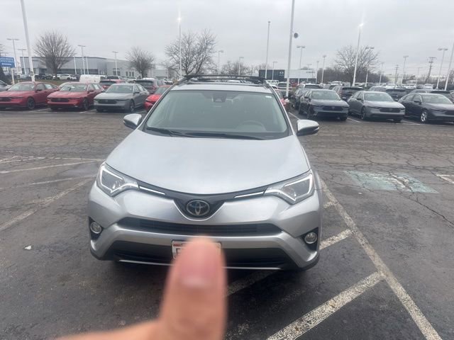 Used 2018 Toyota RAV4 XLE image 7