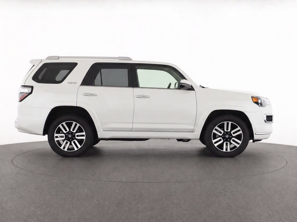 Used 2022 Toyota 4Runner Limited AWD/4WD image 8