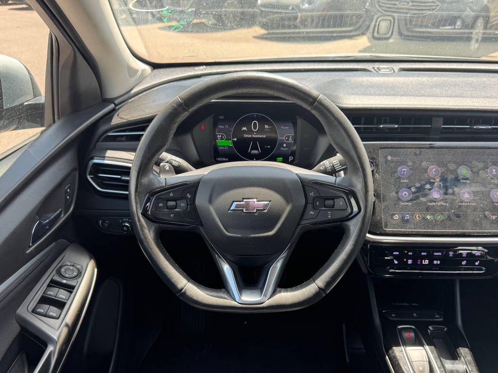 Used 2022 Chevrolet Bolt EUV LT w/ Comfort Package FWD image 10