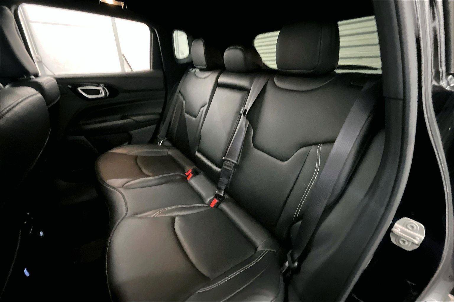 Used 2024 Jeep Compass Limited w/ High Altitude Package image 25