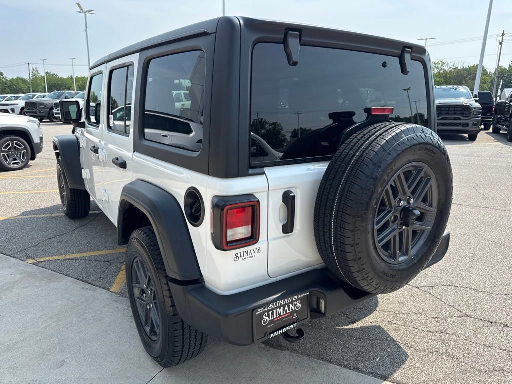 Used 2024 Jeep Wrangler Unlimited Sport AWD/4WD image 7