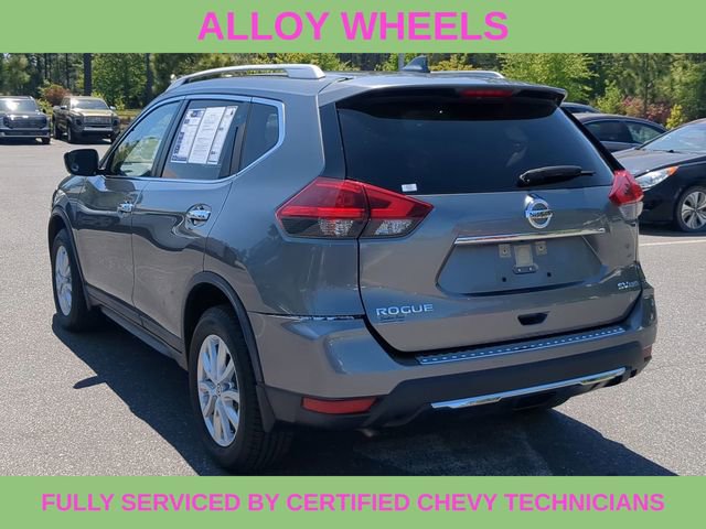 Used 2018 Nissan Rogue SV image 11