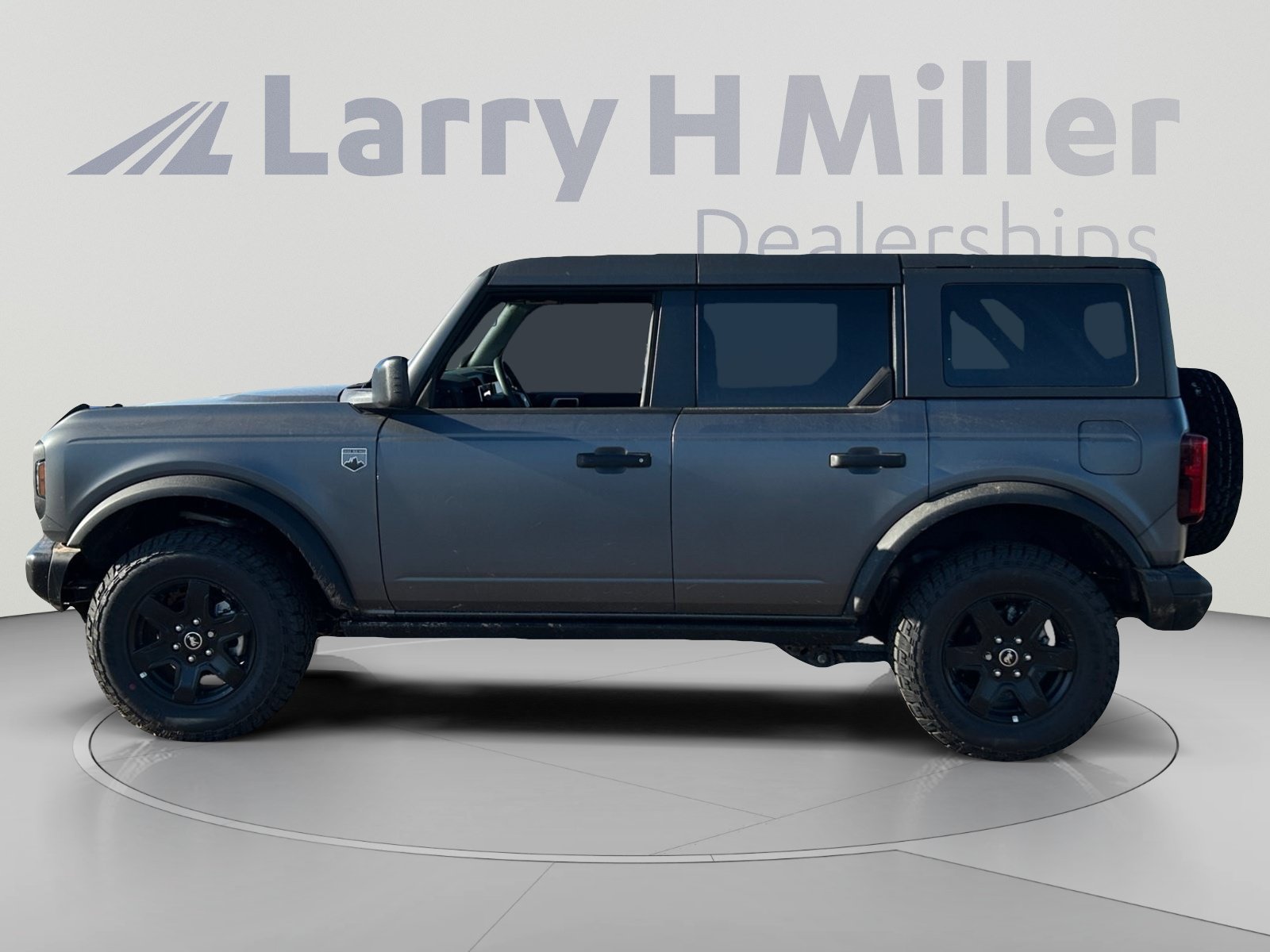 New 2025 Ford Bronco Big Bend w/ Matte Film Protection Package AWD/4WD image 2