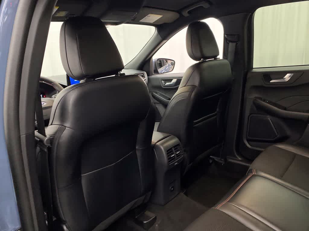 Used 2025 Ford Escape ST-Line Select AWD/4WD image 14