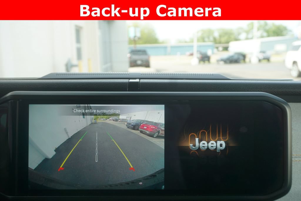 Used 2024 Jeep Wrangler Unlimited AWD/4WD image 9