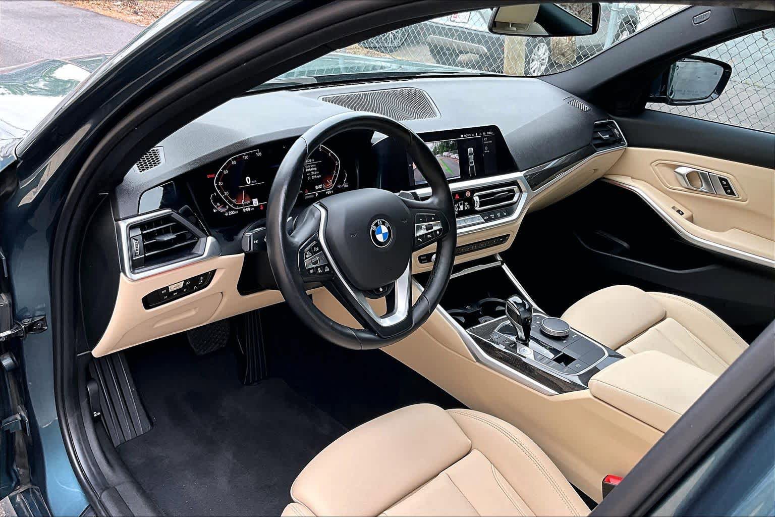 Used 2020 BMW 330i xDrive Sedan w/ Convenience Package AWD/4WD image 18