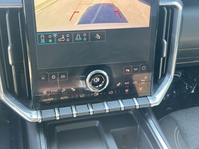 Used 2025 GMC Acadia Elevation image 17