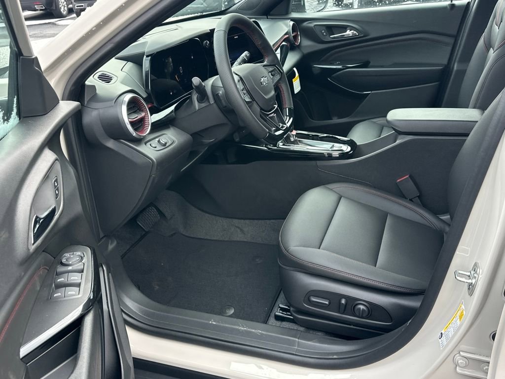 New 2026 Chevrolet Trax RS w/ Sunroof Package image 10