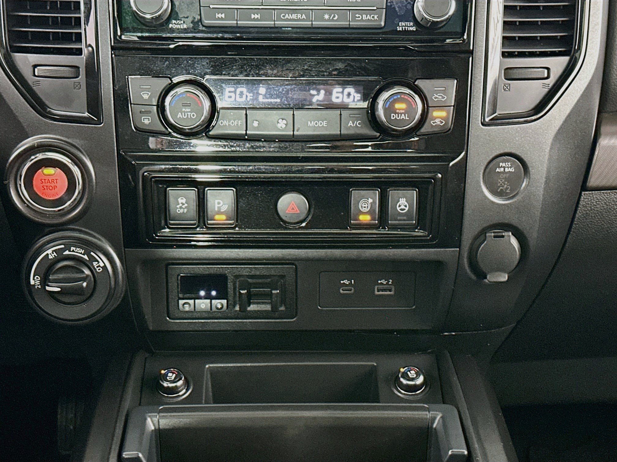 Used 2023 Nissan Titan PRO-4X w/ Pro-4x Convenience Package AWD/4WD image 13