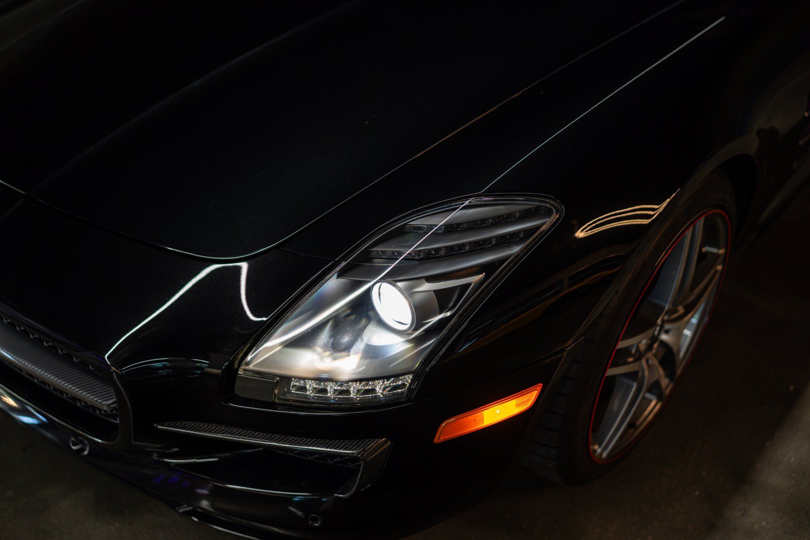 Used 2012 Mercedes-Benz SLS AMG Coupe image 7