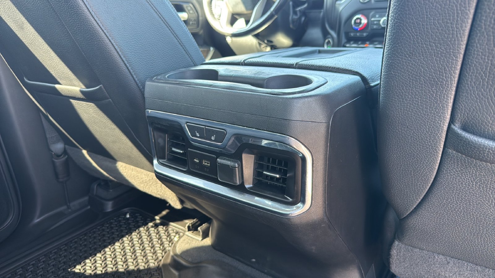 Used 2021 GMC Sierra 2500 Denali w/ Denali Ultimate Package AWD/4WD image 27