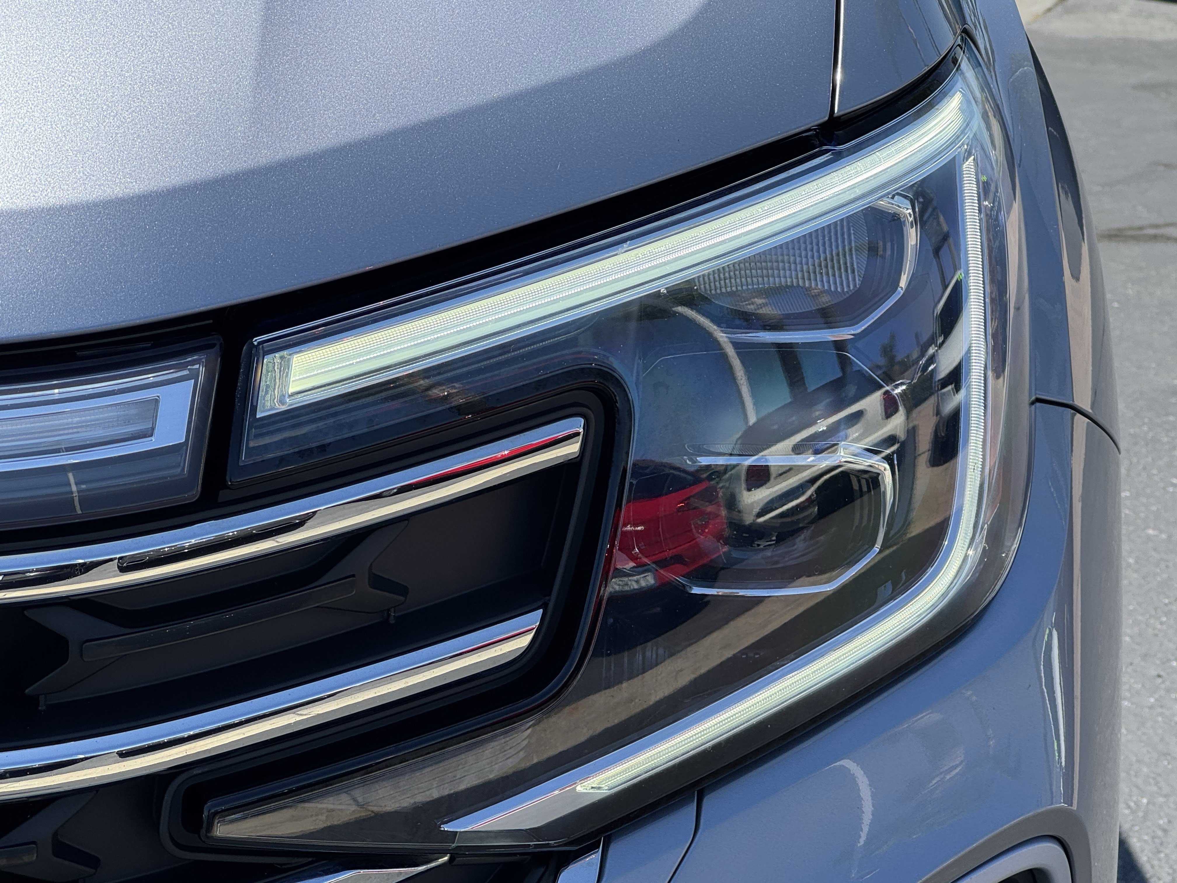 Certified 2024 Volkswagen Atlas SE FWD image 5
