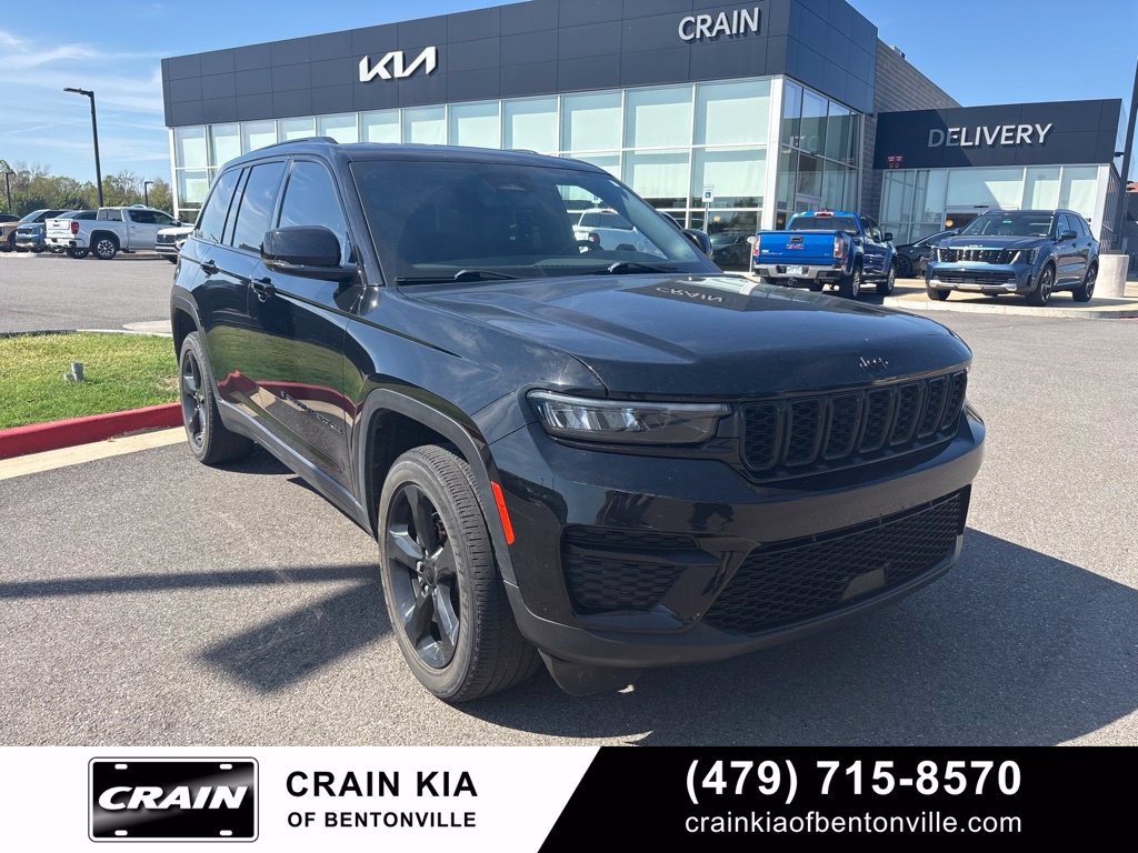 Used 2023 Jeep Grand Cherokee Altitude