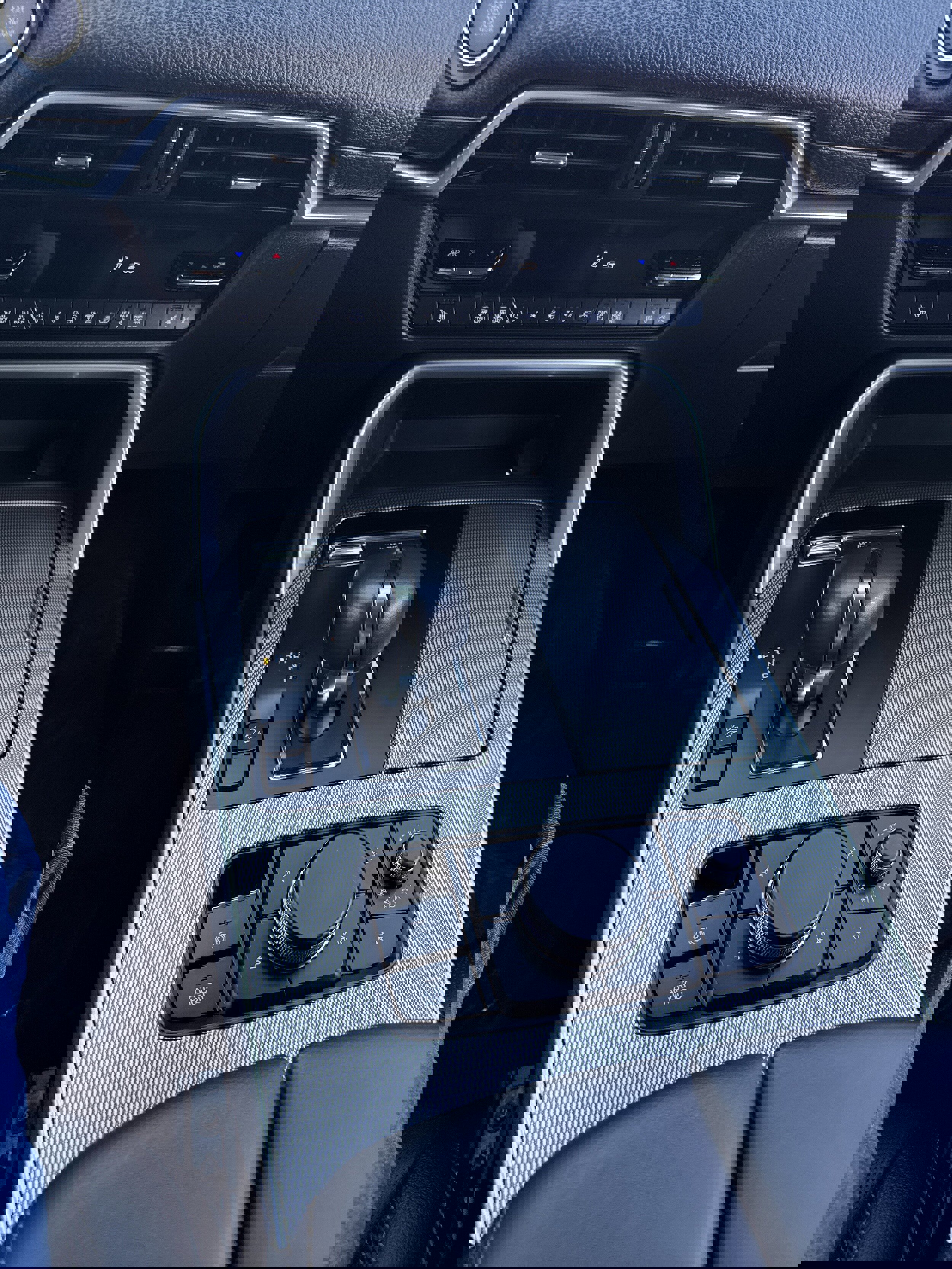 Used 2024 MAZDA CX-90 3.3 Turbo w/ Preferred Plus image 24