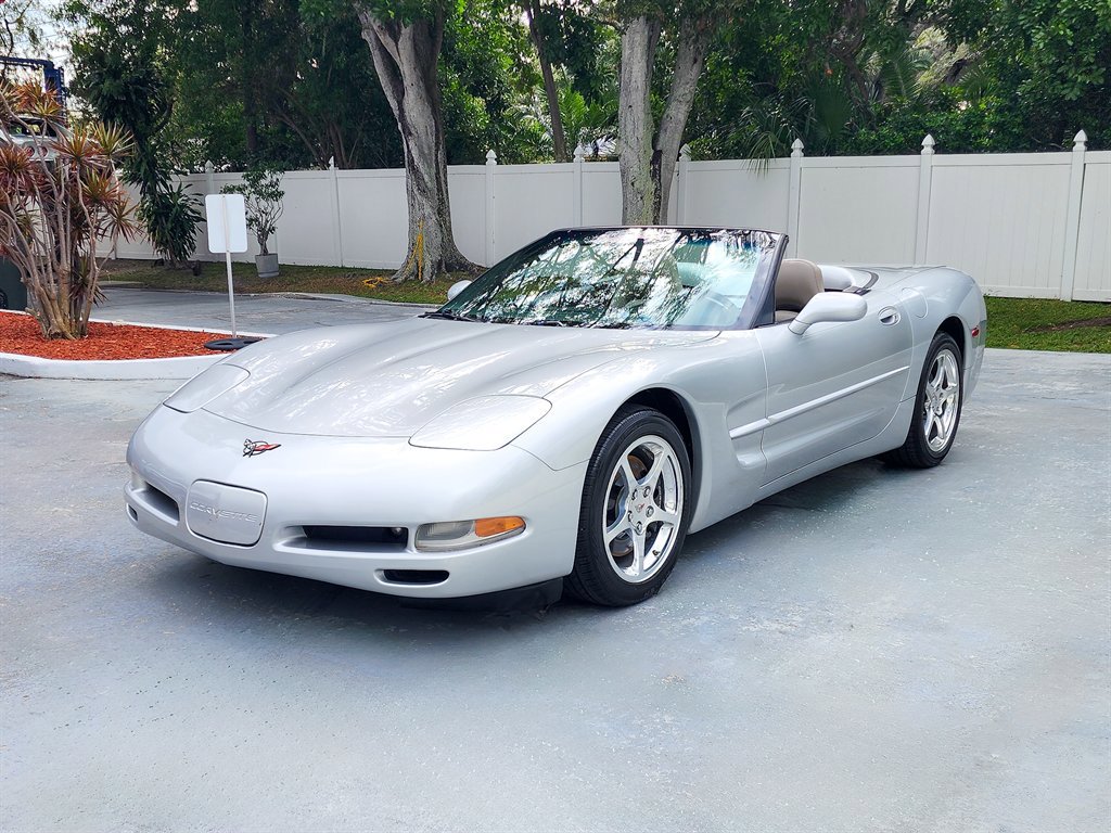 Used 2001 Chevrolet Corvette Convertible w/ Preferred Equipment Group2 image 4