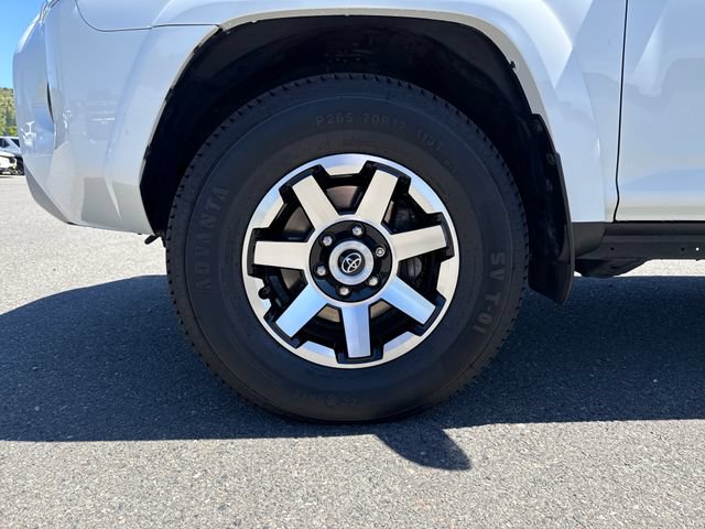 Used 2021 Toyota 4Runner TRD Off-Road Premium AWD/4WD image 27